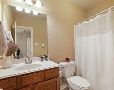 1213 Egret Court - Photo Thumbnail 23