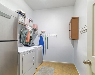 1213 Egret Court - Photo Thumbnail 31