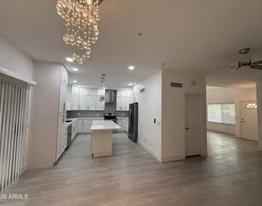 12820 N Mountainside Drive - Photo Thumbnail 7