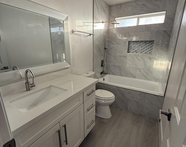 12820 N Mountainside Drive - Photo Thumbnail 14