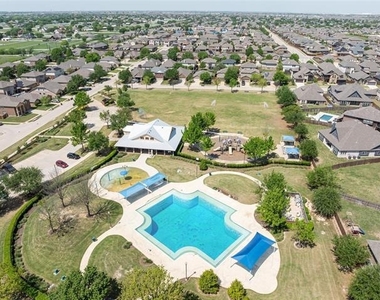 9600 Fox Hill Drive - Photo Thumbnail 29