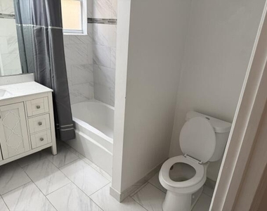 3569 Forest Hill Boulevard - Photo Thumbnail 13