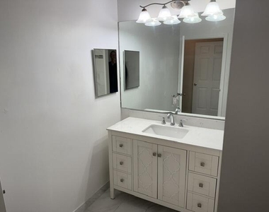 3569 Forest Hill Boulevard - Photo Thumbnail 14