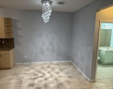 3569 Forest Hill Boulevard - Photo Thumbnail 8