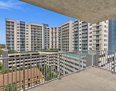 140 S Dixie Highway - Photo Thumbnail 21