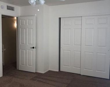 18239 N 40th Street - Photo Thumbnail 11