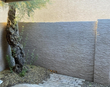 1976 N Lemon Tree Lane - Photo Thumbnail 27