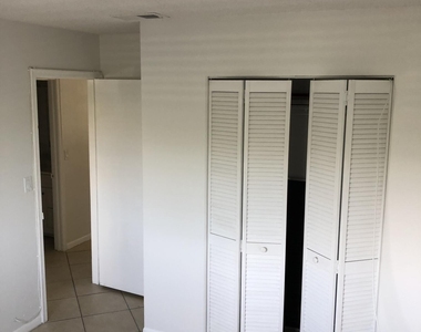 5192 Ne 6th Avenue - Photo Thumbnail 5