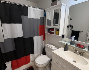 5192 Ne 6th Avenue - Photo Thumbnail 13
