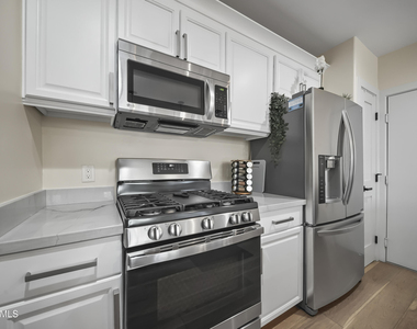 19777 N 76th Street - Photo Thumbnail 3