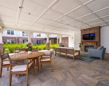 153 Enterprise Drive - Photo Thumbnail 10