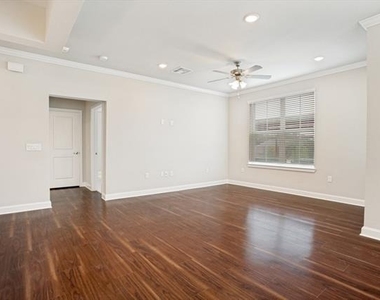 153 Enterprise Drive - Photo Thumbnail 15
