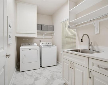 153 Enterprise Drive - Photo Thumbnail 22