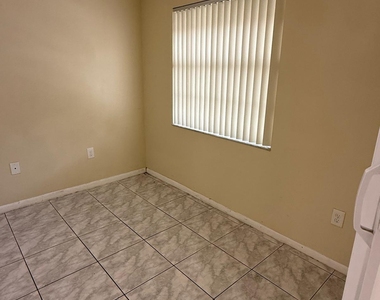 5232 Sw 122nd Terrace - Photo Thumbnail 11