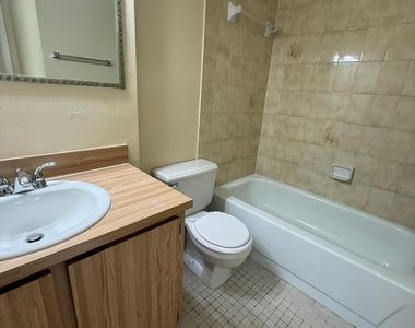 5232 Sw 122nd Terrace - Photo Thumbnail 24