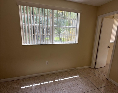 5232 Sw 122nd Terrace - Photo Thumbnail 26