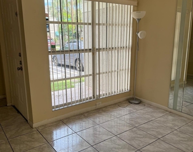 5232 Sw 122nd Terrace - Photo Thumbnail 16