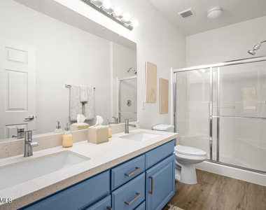 525 N Miller Road - Photo Thumbnail 11