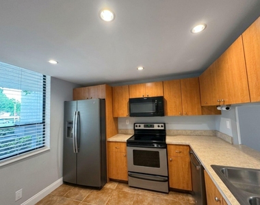 7340 Nw 1st Street - Photo Thumbnail 1