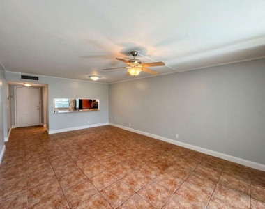 7340 Nw 1st Street - Photo Thumbnail 5