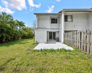 3666 Pinehurst Drive - Photo Thumbnail 20