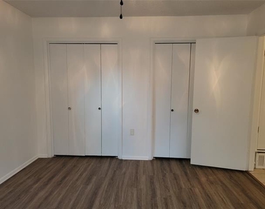 1000 Springdale Road - Photo Thumbnail 14