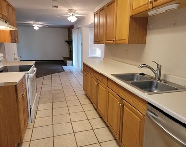 1000 Springdale Road - Photo Thumbnail 5