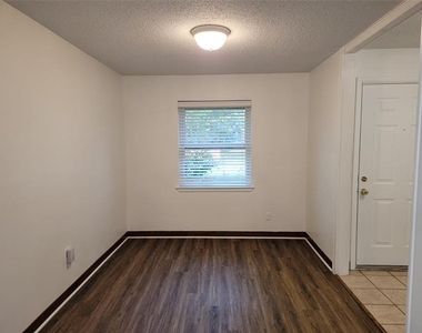 1000 Springdale Road - Photo Thumbnail 10