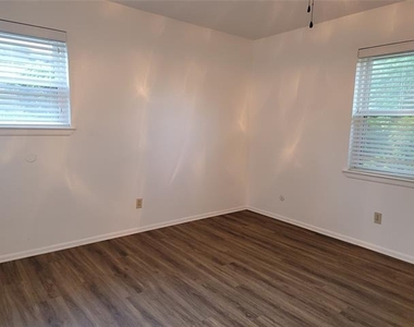 1000 Springdale Road - Photo Thumbnail 13