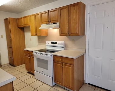 1000 Springdale Road - Photo Thumbnail 6