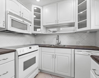 74 Mansfield B - Photo Thumbnail 13
