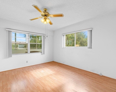 74 Mansfield B - Photo Thumbnail 23