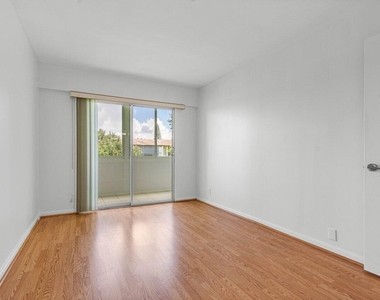 74 Mansfield B - Photo Thumbnail 20
