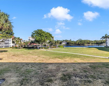 3150 Ne 48th Court - Photo Thumbnail 26