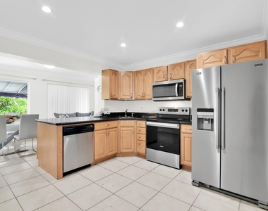 1869 Nw 46th Street - Photo Thumbnail 28