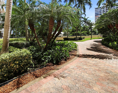 2500 Parkview Drive - Photo Thumbnail 29