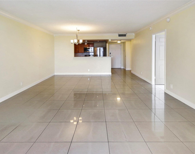 2500 Parkview Drive - Photo Thumbnail 9