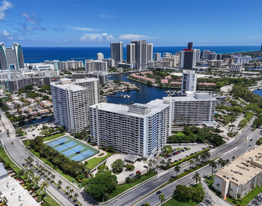 2500 Parkview Drive - Photo Thumbnail 31