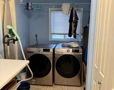 1726 Nw 82nd Avenue - Photo Thumbnail 3