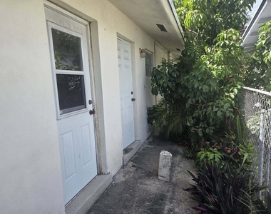 205 Se 7th Street - Photo Thumbnail 23
