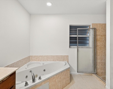 1058 Sw Locke Avenue - Photo Thumbnail 26