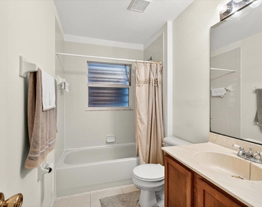 1058 Sw Locke Avenue - Photo Thumbnail 29