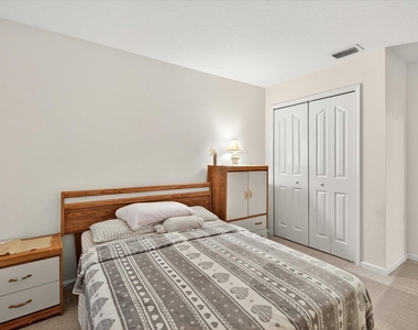 1058 Sw Locke Avenue - Photo Thumbnail 34