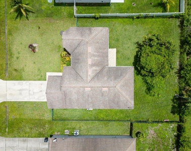 1058 Sw Locke Avenue - Photo Thumbnail 41