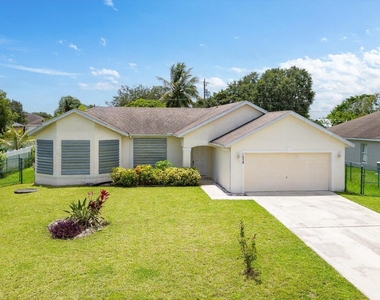 1058 Sw Locke Avenue - Photo Thumbnail 2