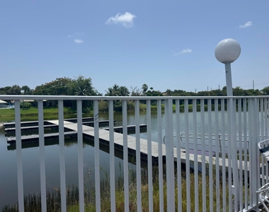 2662 Nw 33rd Street - Photo Thumbnail 30