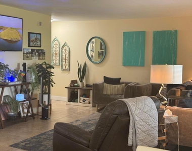 2662 Nw 33rd Street - Photo Thumbnail 12