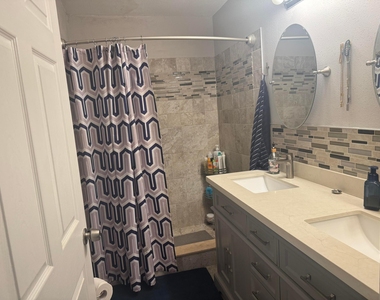 2662 Nw 33rd Street - Photo Thumbnail 20