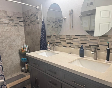 2662 Nw 33rd Street - Photo Thumbnail 19