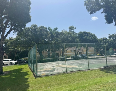 2662 Nw 33rd Street - Photo Thumbnail 36